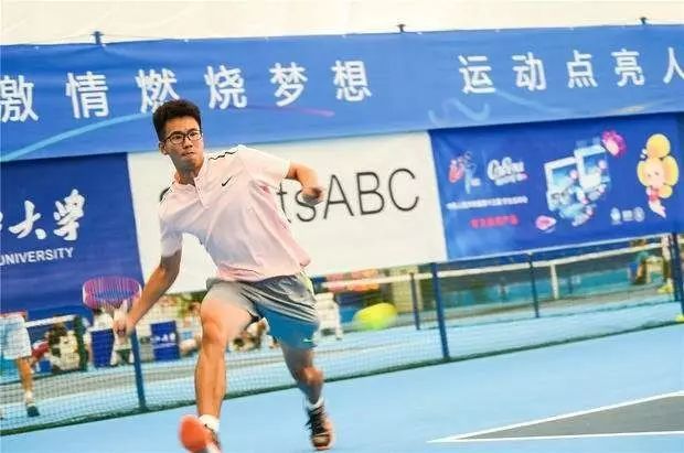 2019中學秋季運動會閉幕式主持詞精髓篇